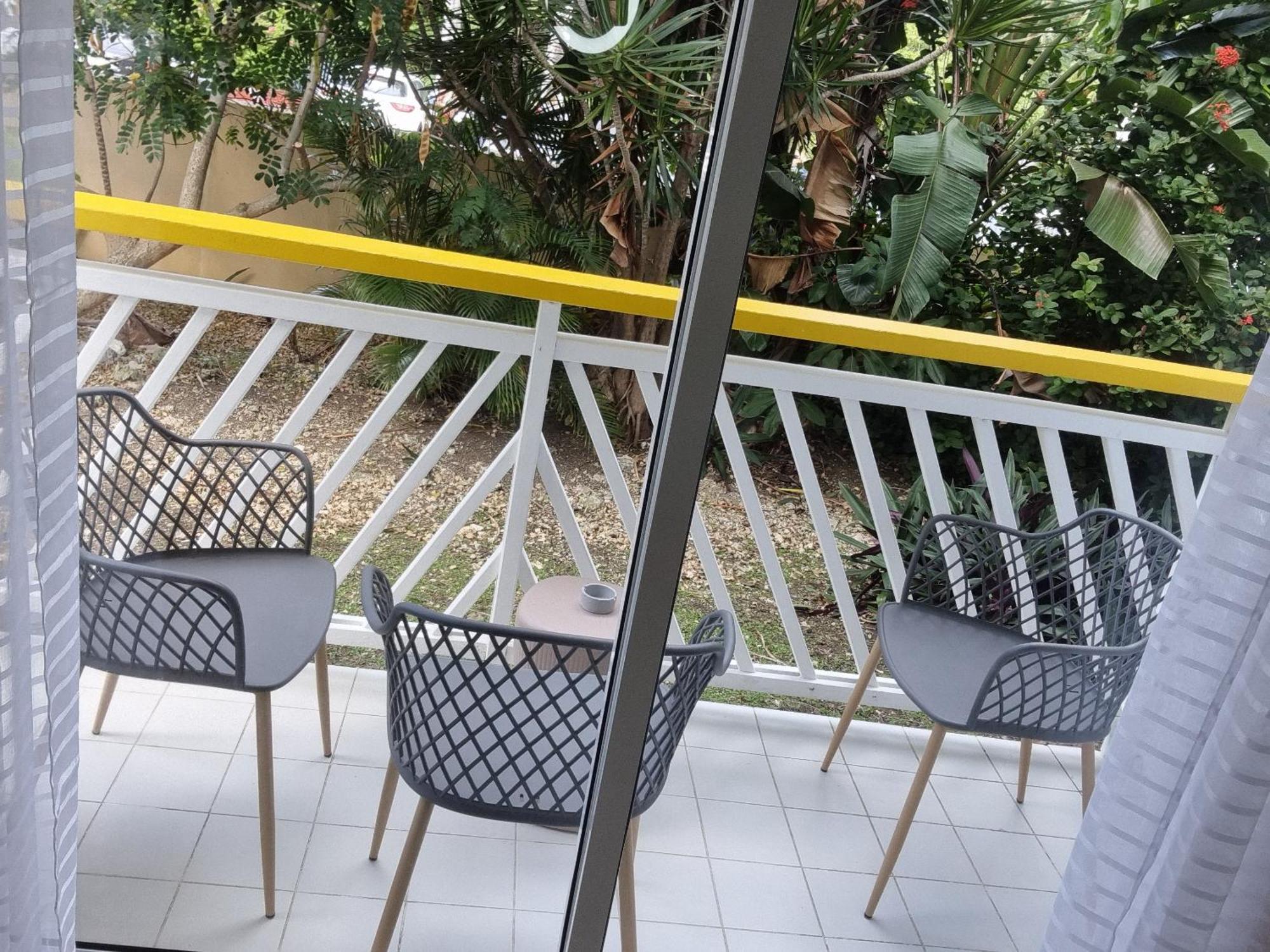Studio Beachside Paradise Avec Citerne Tampon- Residence Manganao سانت فرانسوا المظهر الخارجي الصورة